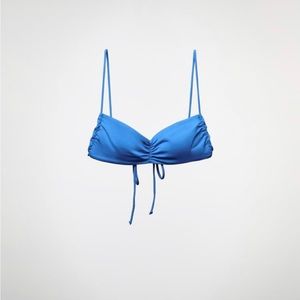 Zara Blue Bikini Top
Brand New/ Never Used
Size M